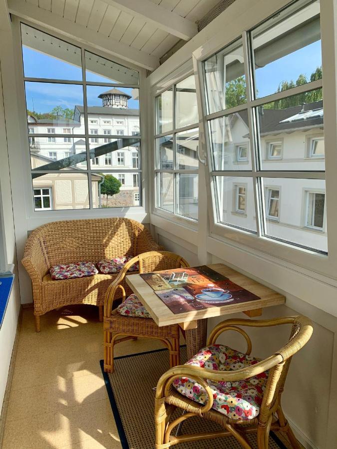 Villa-Rosengarten-Ferienwohnung-Baumhaus-Mit-Seeblick Sassnitz Eksteriør billede